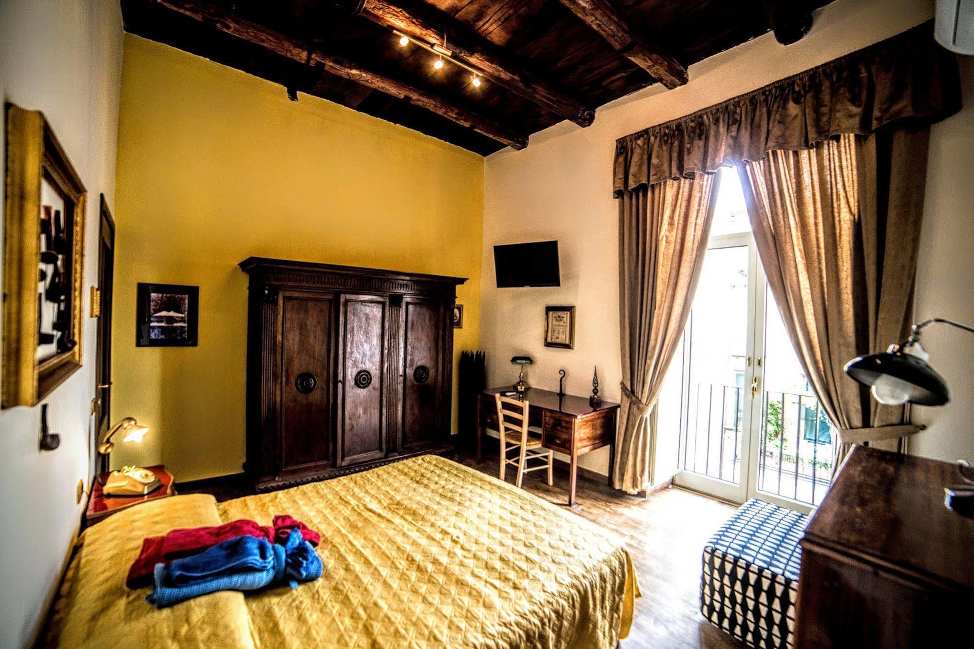 San Gennaro B&B เนเปิลส์ ภายนอก รูปภาพ